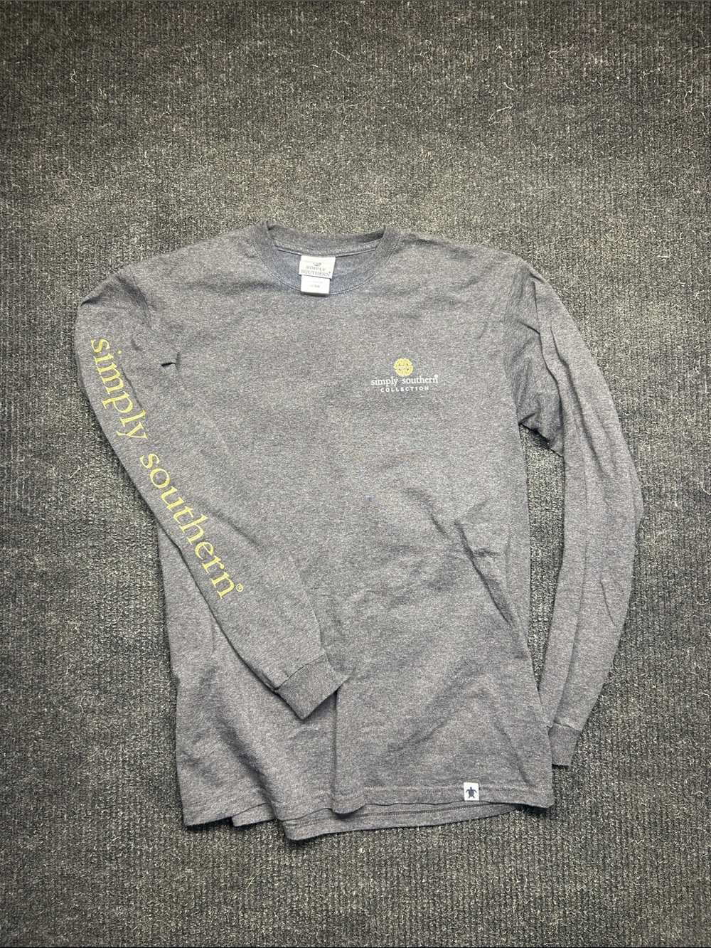 Simply Southern Women's Long Sleeve Tee - Gray with Gold Logo